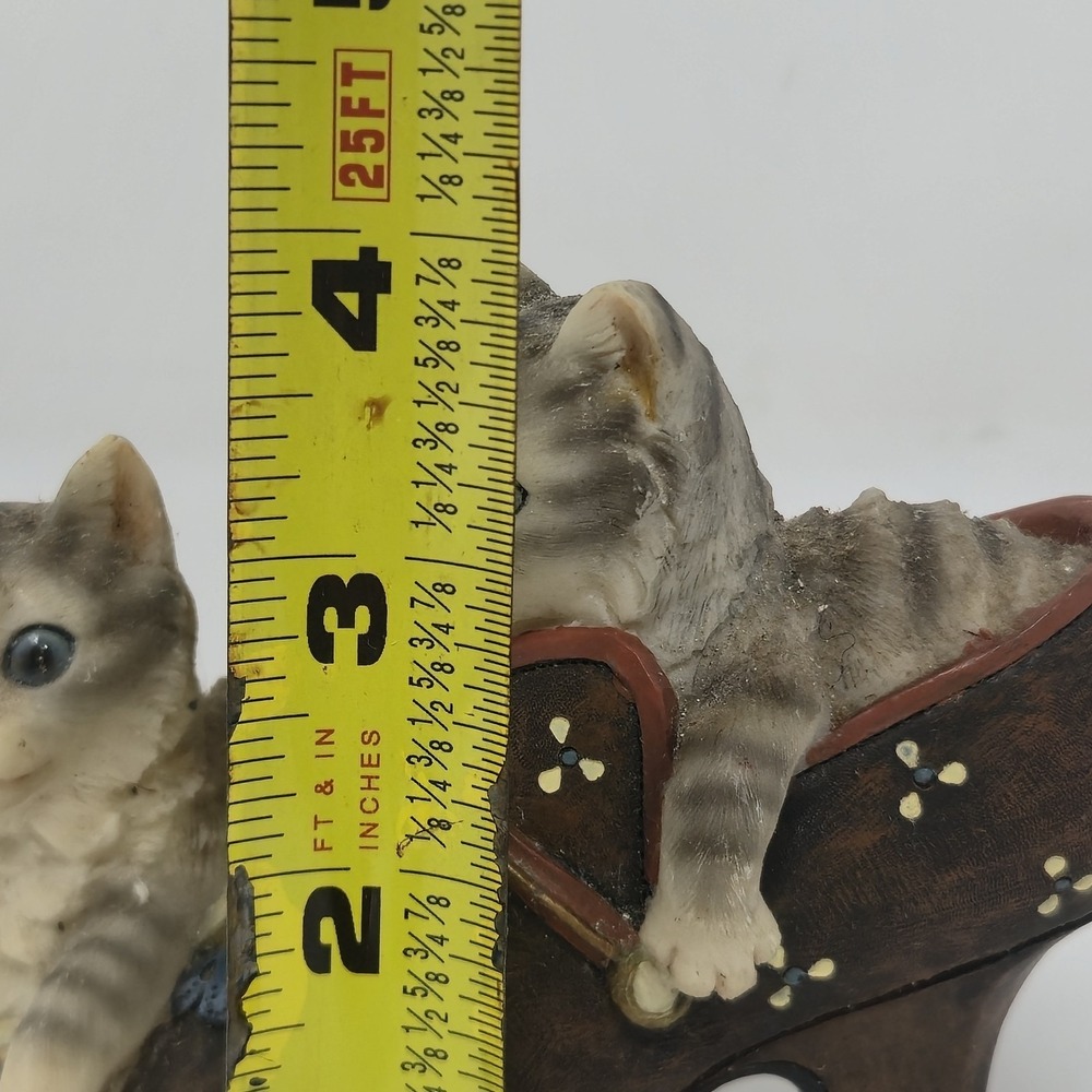 Vintage Kittens in Shoe Figurine Gray Tabby Cats High Heel Resin Decor 4"Hx5L" - Picture 12 of 13